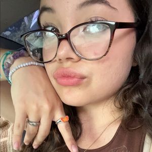 Meet your Posher, Jasmine